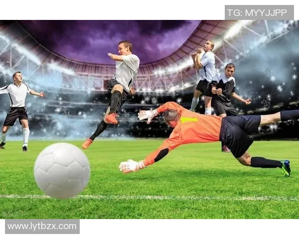 4月12日足球明星精彩对决赛场回顾与球员表现分析 4月12日足球明星精彩对决赛场回顾与球员表现分析