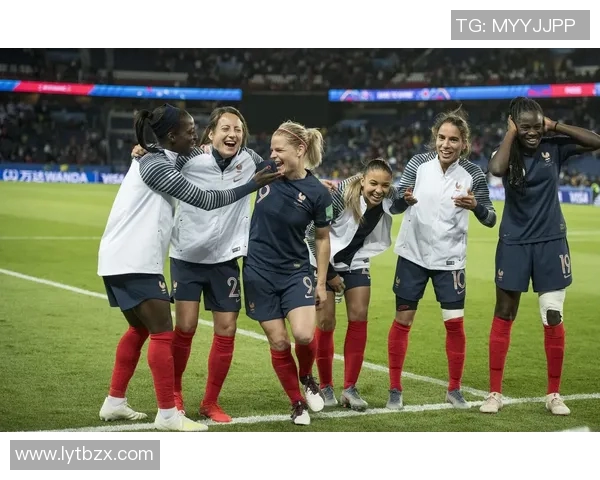 韩国与法国足球明星的精彩对决与合作历程探秘