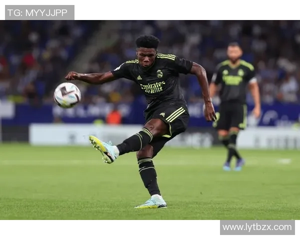 布拉德福德与克鲁竞技的精彩对决分析与赛季前景展望 布拉德福德与克鲁竞技的精彩对决分析与赛季前景展望